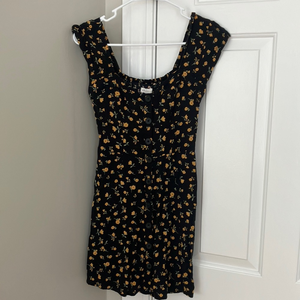 Aeropostale Black and Yellow Mini Dress